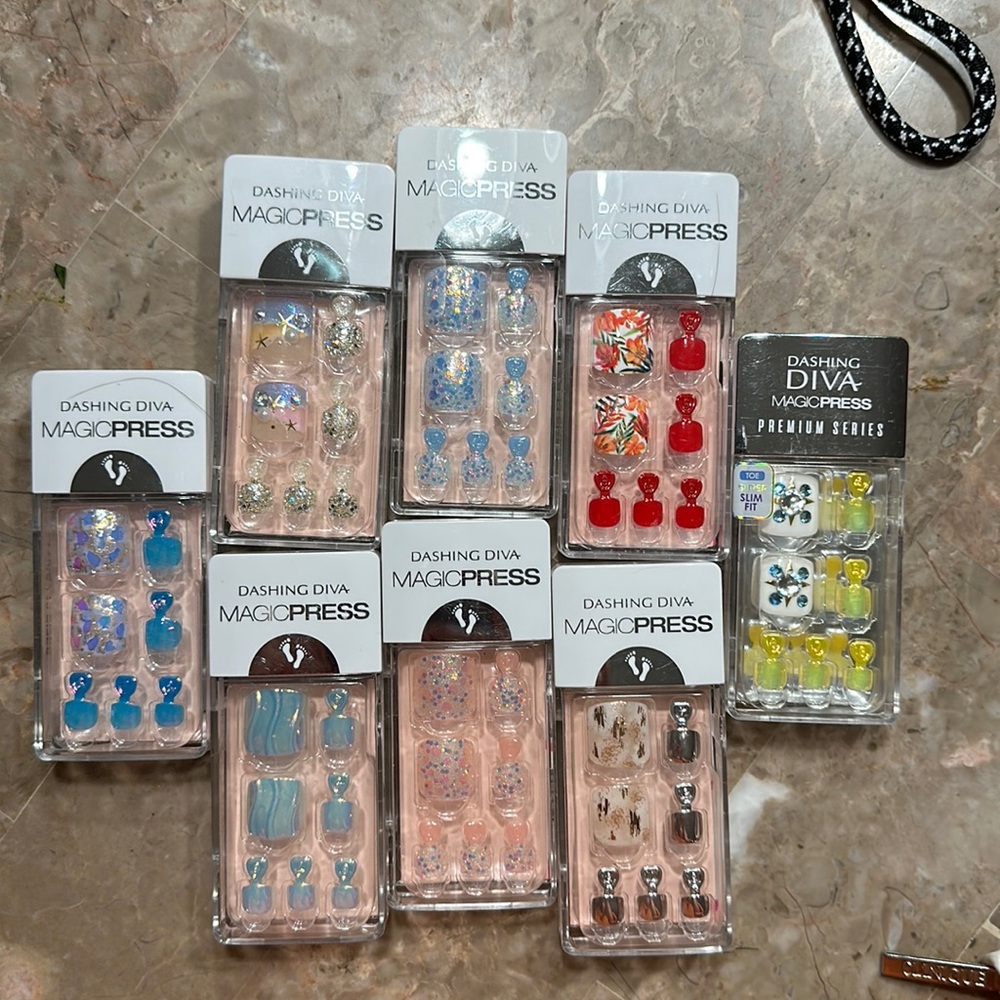 Dashing diva magic press pedi lot